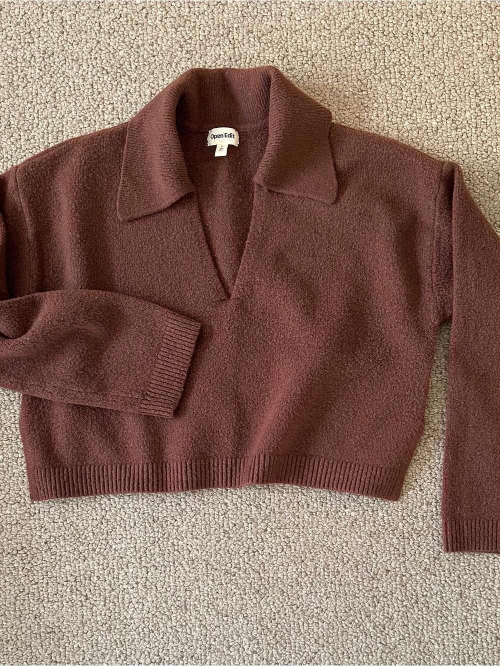 Open Edit Cropped V-Neck Collared Sweater in Rust Brown